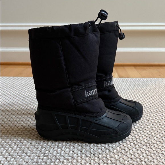 Kamik Little Kids Black Snow Boots Size 2 - Picture 1 of 8